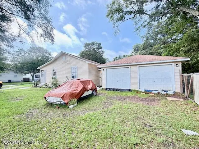 2411 11th Street, Pascagoula, MS 39567 - #3
