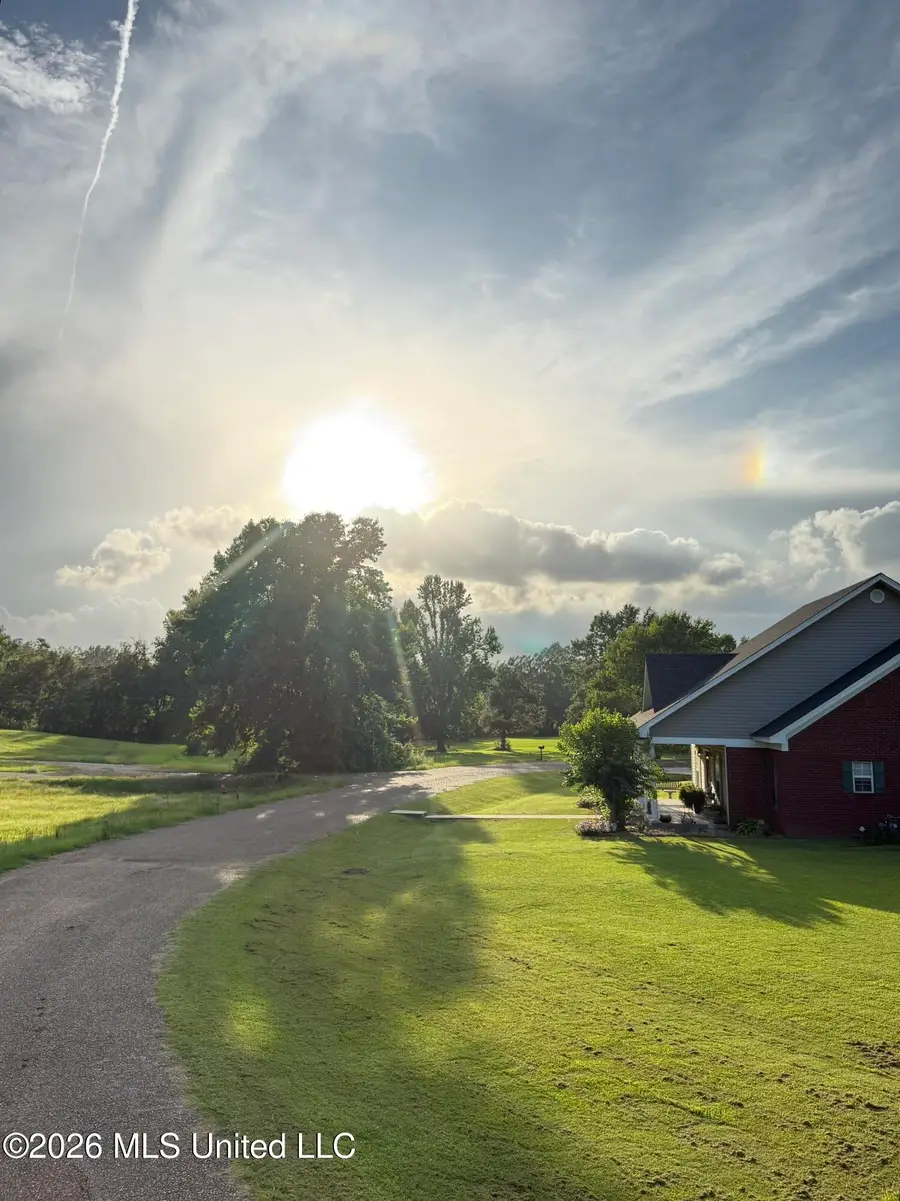 11 Rolling Green Circle, Winona, MS 38967 - #2