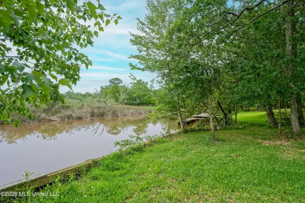 5190 Mcclellen Drive, Pass Christian, MS 39571