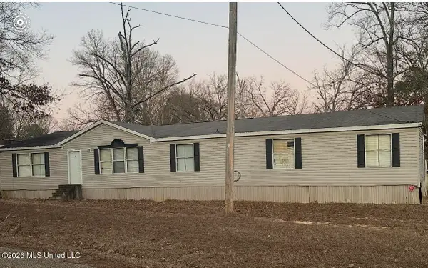 1000 Horse Shoe Circle, Byram, MS 39272