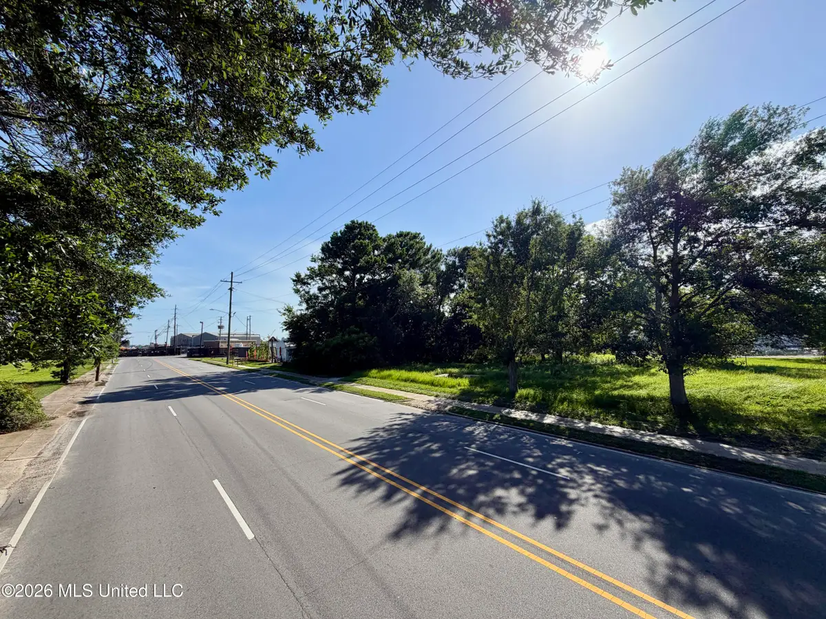 Canty St, Pascagoula, MS 39581 - #1