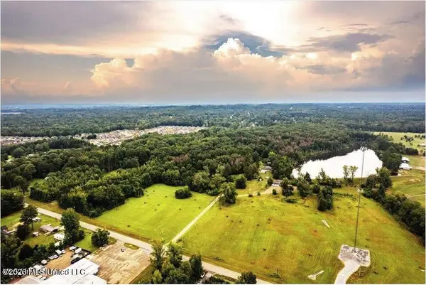 500 J L Jones Drive, Pearl, MS 39208