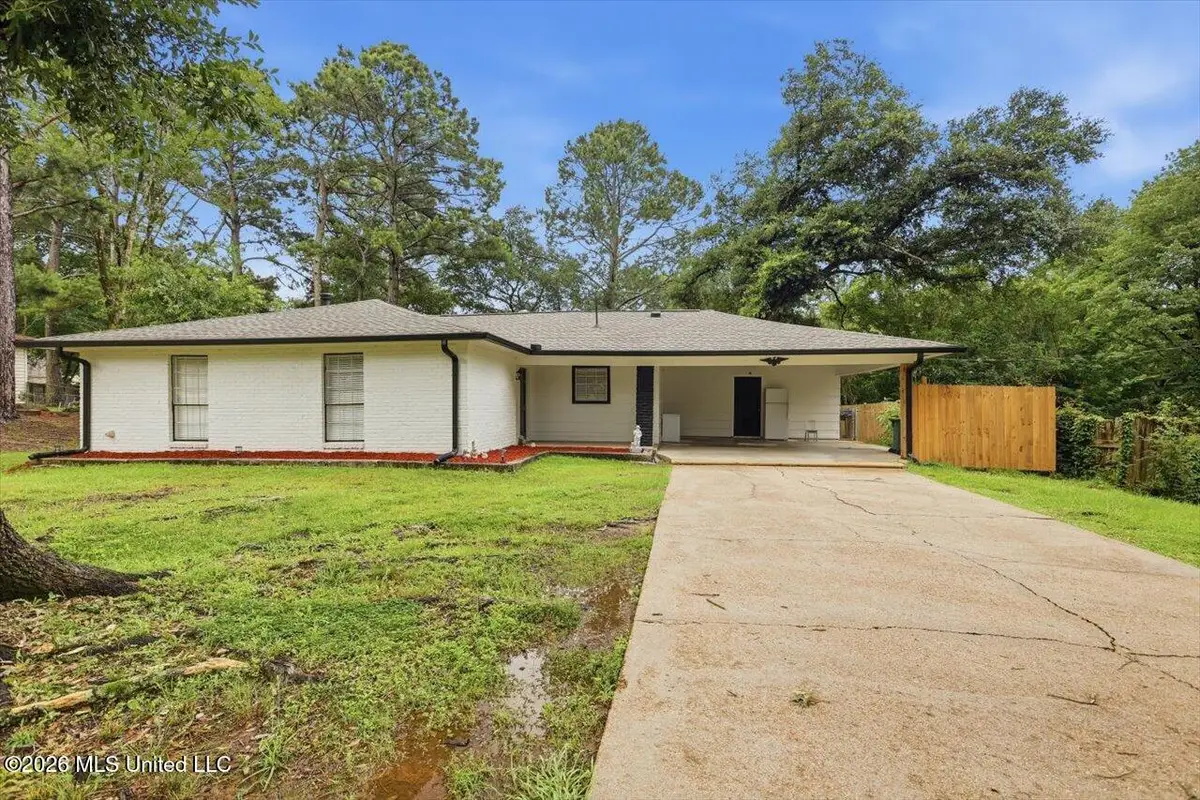 317 E School Street, Ridgeland, MS 39157 - #1