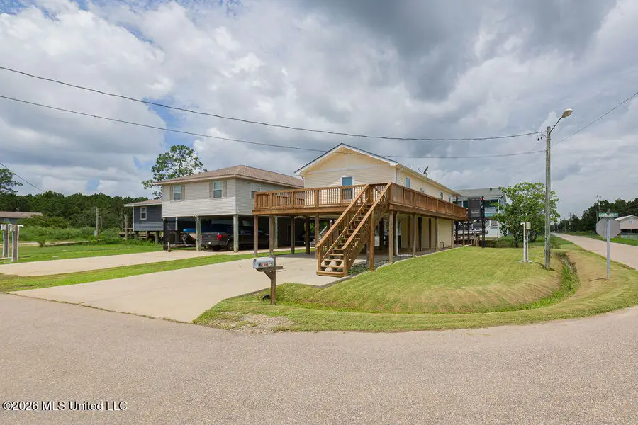 10025 W Alabama Street, Bay Saint Louis, MS 39520 - #3
