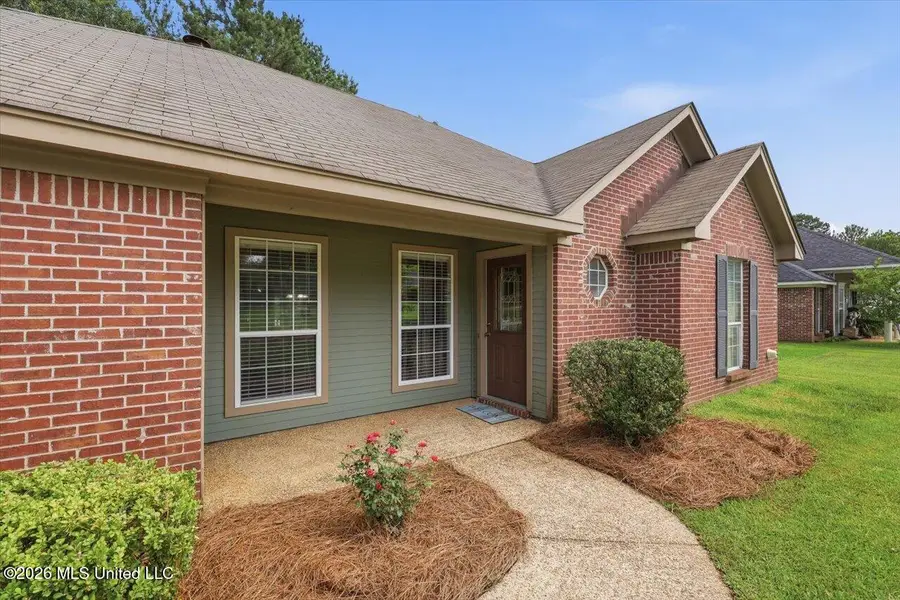 623 Southern Oaks Drive, Florence, MS 39073 - #2