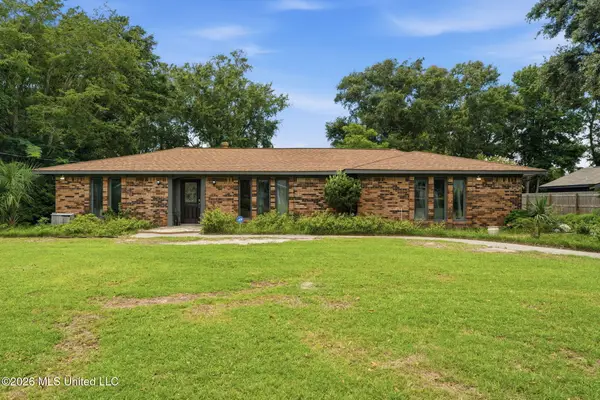 104 S Seashore Avenue, Long Beach, MS 39560