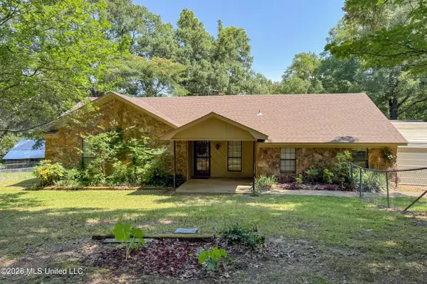 141 Oakdale Road, Coldwater, MS 38618