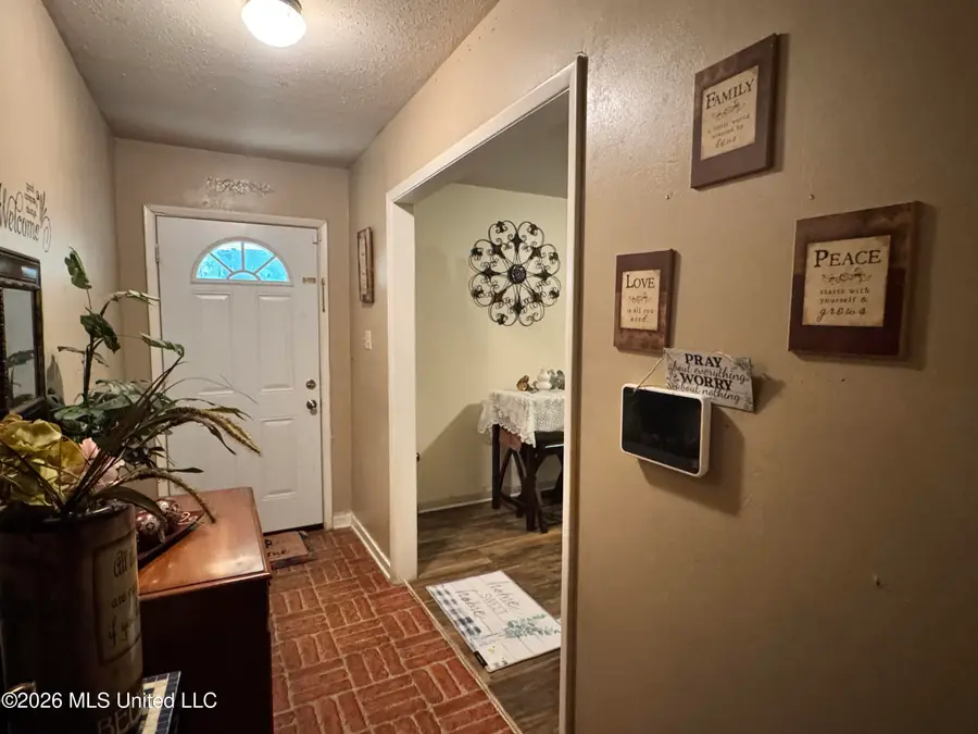 3432 Dundee Lane, Jackson, MS 39212 - #3