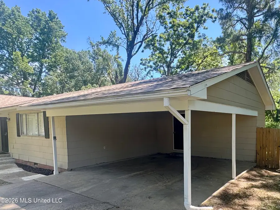 128 Colebrook Avenue, Jackson, MS 39209 - #3