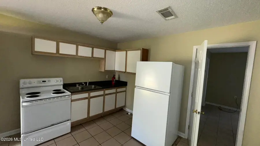 6443 Jasmine Street, Moss Point, MS 39563 - #3