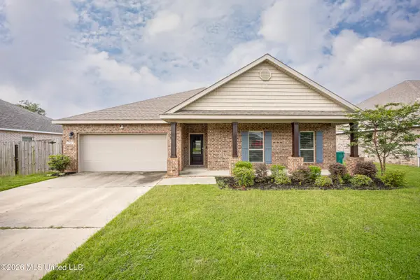 128 Oystercatcher Cove, Ocean Springs, MS 39564