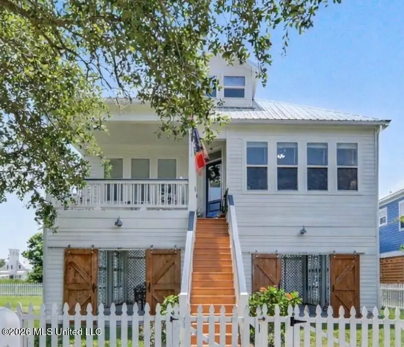 305 Davis Avenue, Pass Christian, MS 39571 - #1