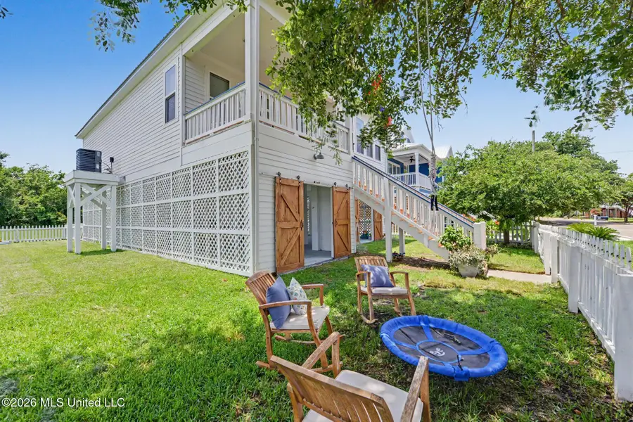 305 Davis Avenue, Pass Christian, MS 39571 - #3