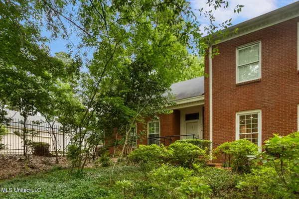 246 Eastbrooke Street, Jackson, MS 39216