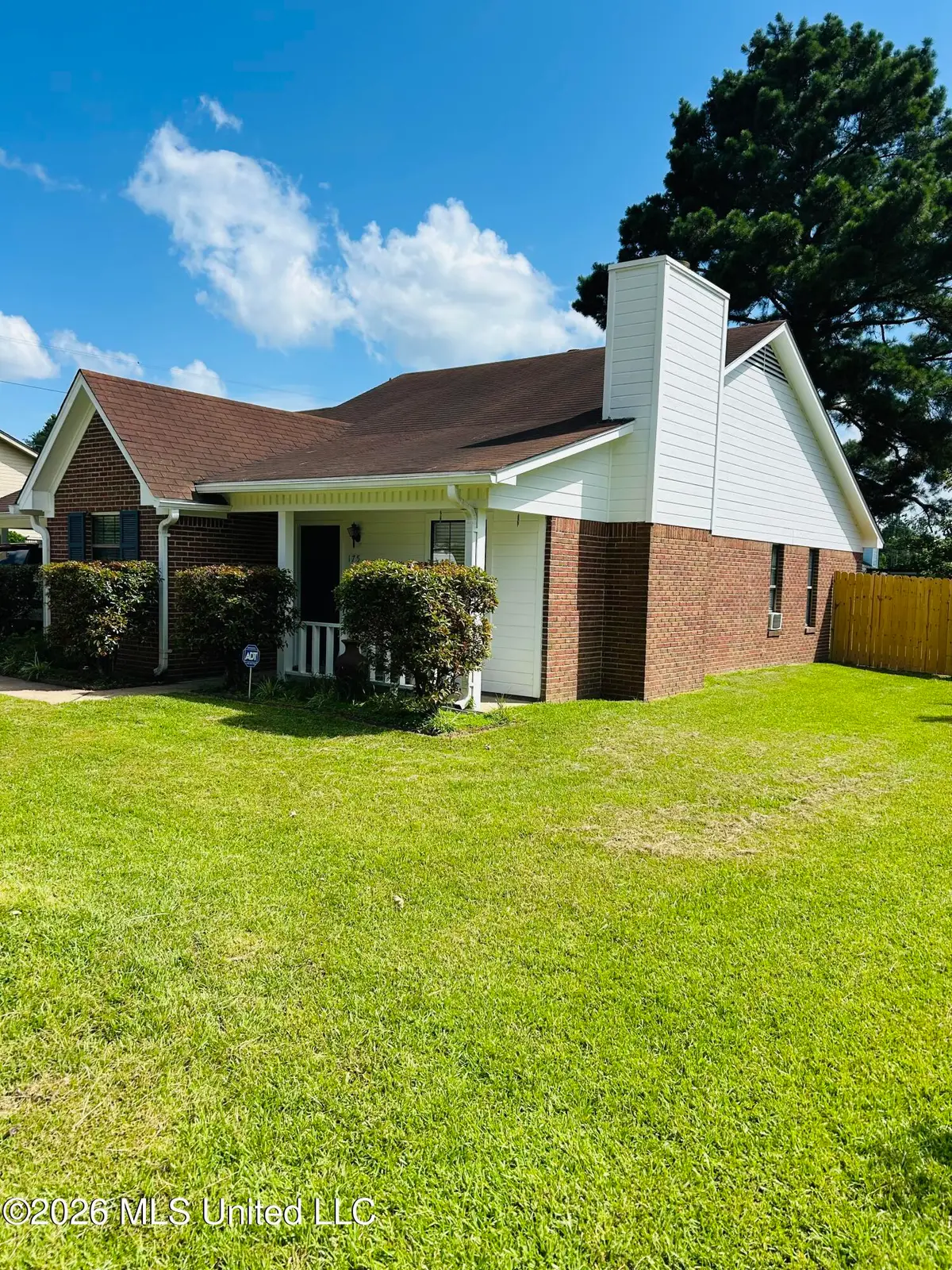 175 Riverbend Drive, Byram, MS 39272 - #1