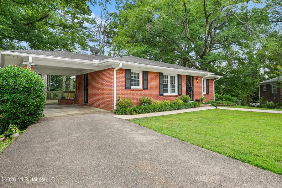 415 Hamilton Street, Holly Springs, MS 38635 - #2