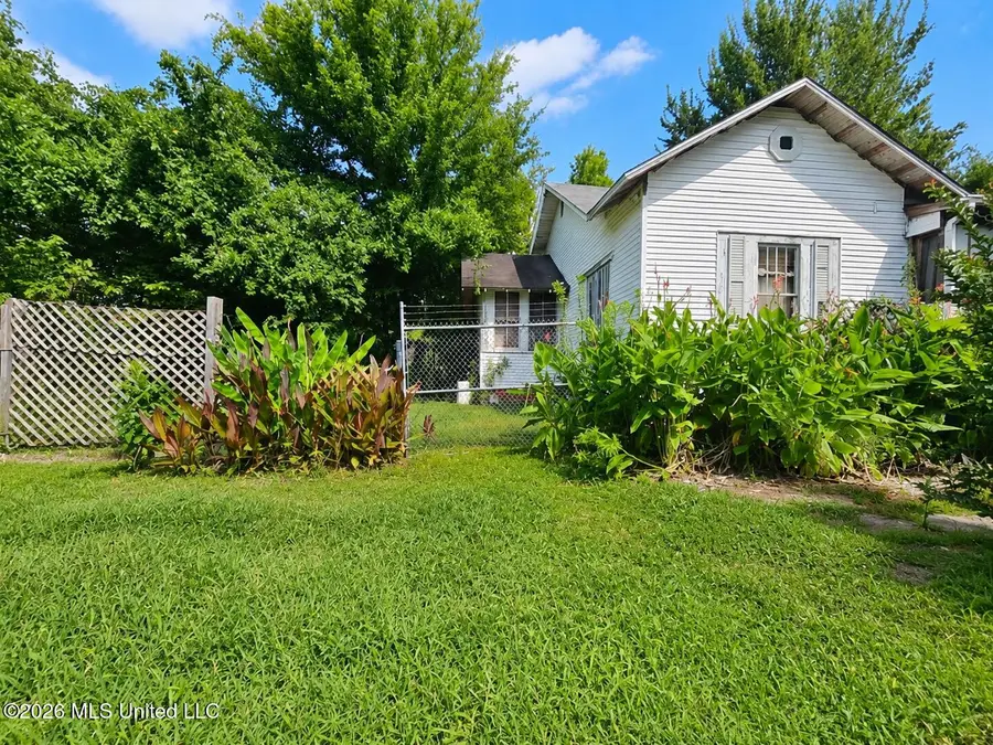 314 N Monroe Street, Yazoo City, MS 39194 - #3