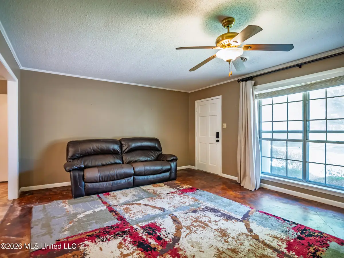 117 Hemlock Road, Batesville, MS 38606 - #1