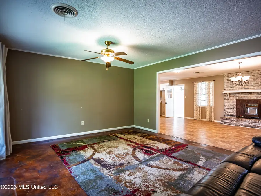 117 Hemlock Road, Batesville, MS 38606 - #2