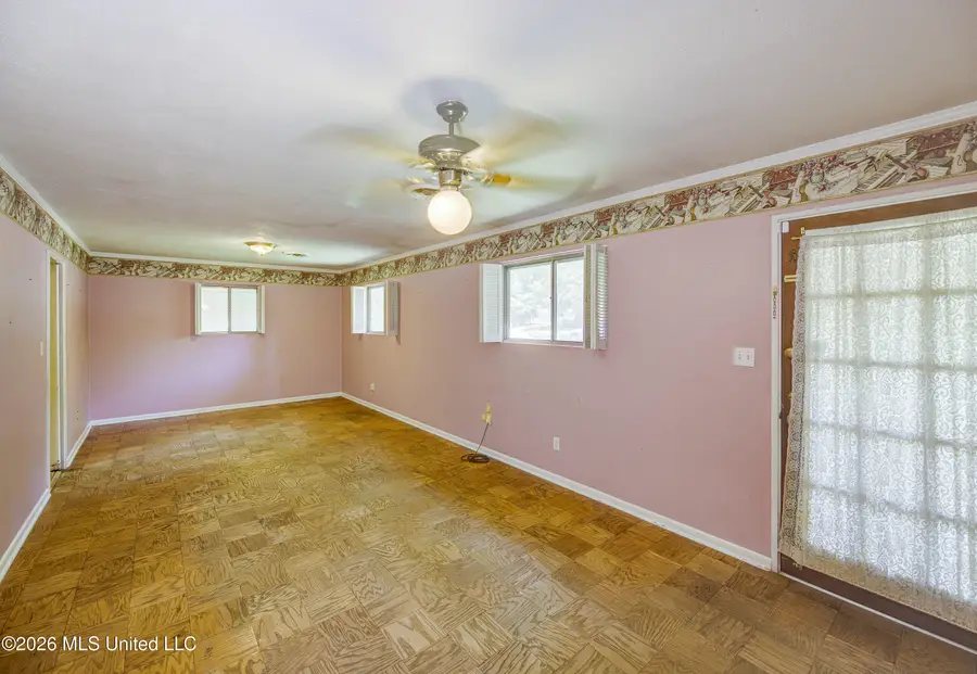 110 Hillside Circle, Vicksburg, MS 39180 - #3
