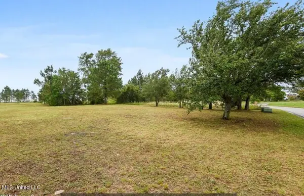 108 Sea Oaks Boulevard, Long Beach, MS 39560