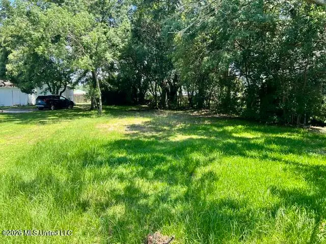 811 Lafayette Avenue, Pascagoula, MS 39567 - #1