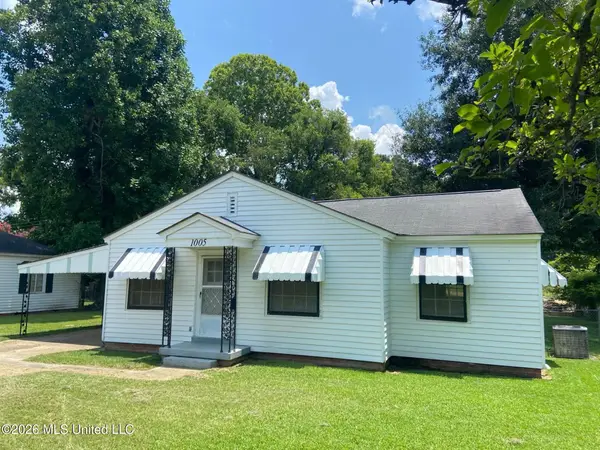 1005 Eastwood Road, Natchez, MS 39120
