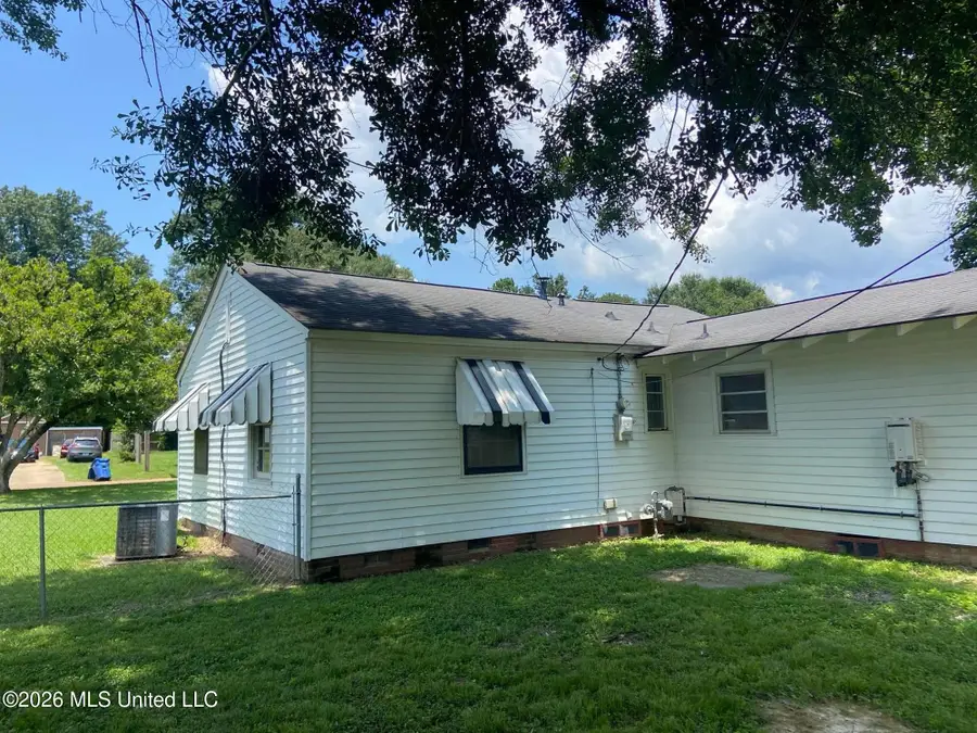 1005 Eastwood Road, Natchez, MS 39120 - #2