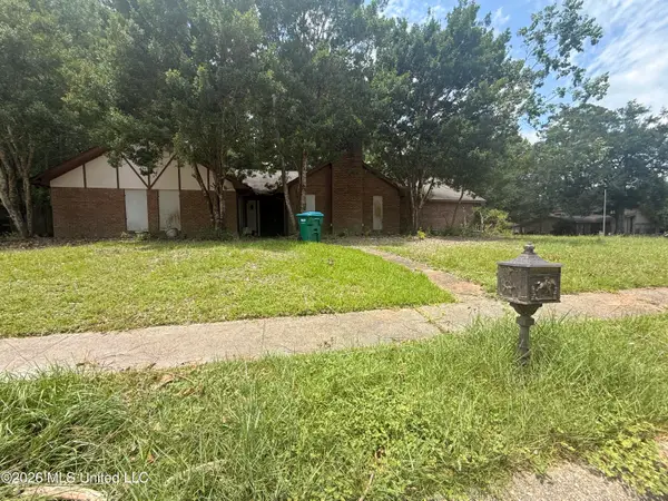 145 Linnet Drive, Ocean Springs, MS 39564