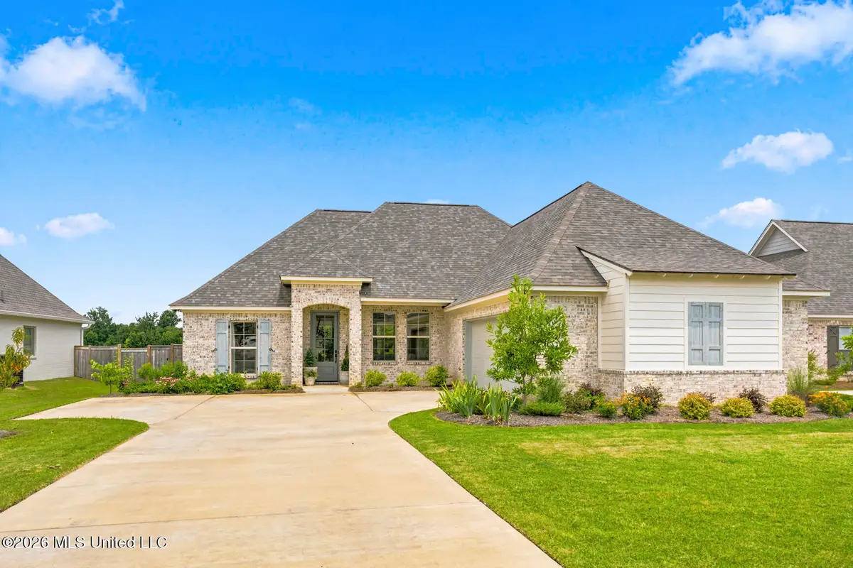 432 Baleigh Way, Canton, MS 39046 - #1