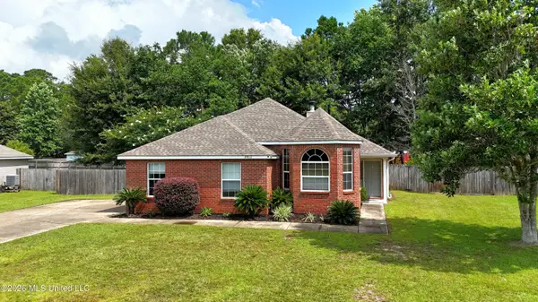 8812 Marguerite Drive, Ocean Springs, MS 39564