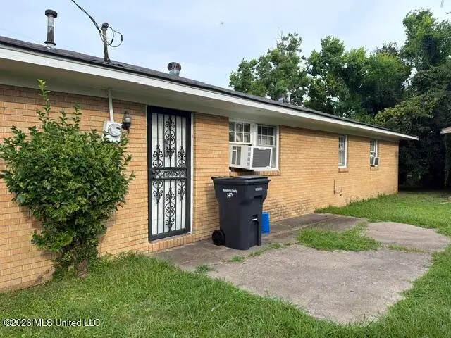 801 Pine Street, Belzoni, MS 39038 - #2