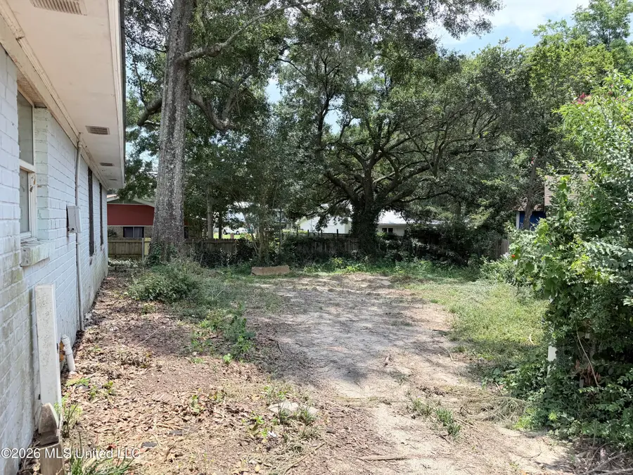 11065 E Dogwood Drive, Gulfport, MS 39503 - #2