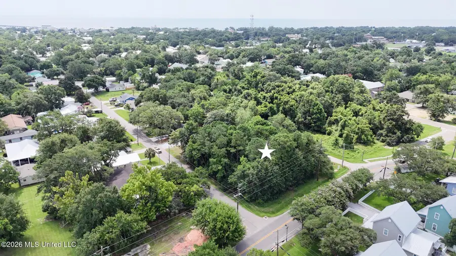 Demontluzin Avenue, Bay Saint Louis, MS 39520 - #2