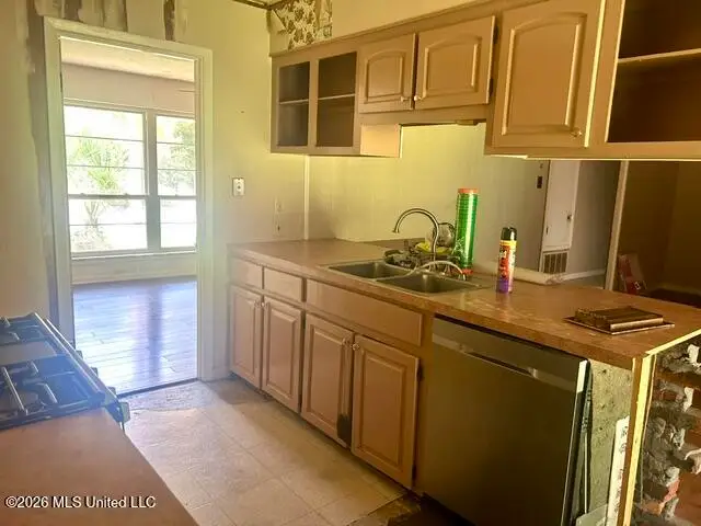 15324 Northwood Drive, Gulfport, MS 39503 - #2