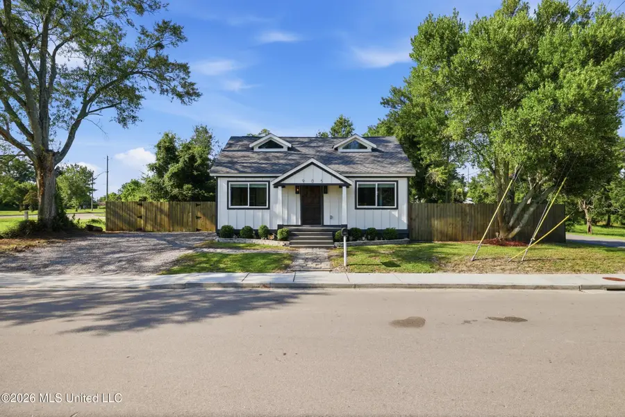 905 Percy Street, Biloxi, MS 39530 - #3