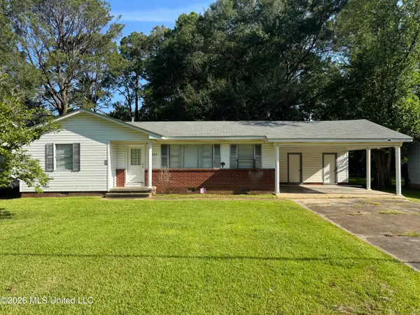1044 Cooper Road, Jackson, MS 39212