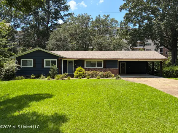 3955 Berkley Drive, Jackson, MS 39211