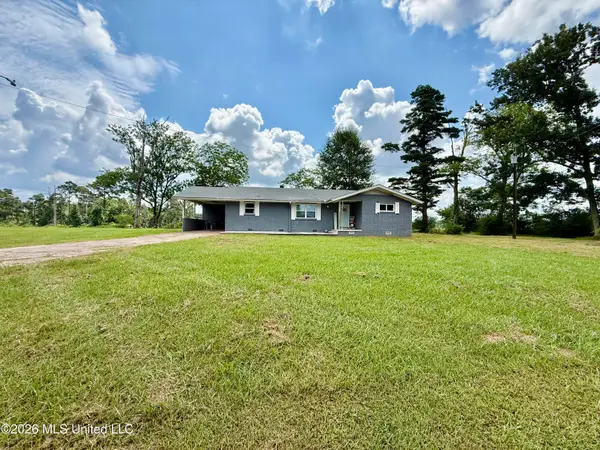 18592 Mississippi 35, Mize, MS 39116