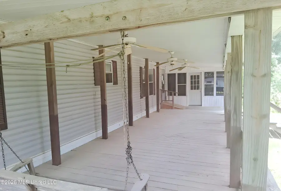 323 Pine Road, Carthage, MS 39051 - #2