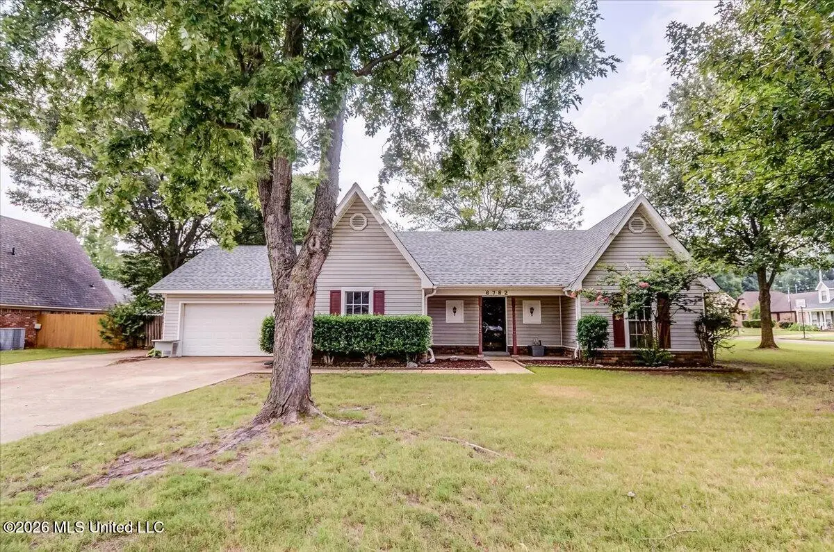 6782 Blue Spruce Drive, Southaven, MS 38671 - #1