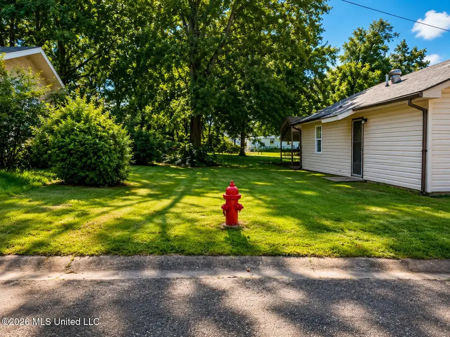 618 Campbell Street, Winona, MS 38967 - #2