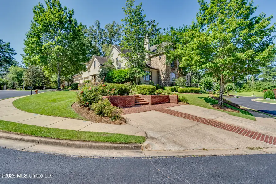 15 Eastparke Drive, Jackson, MS 39211 - #3
