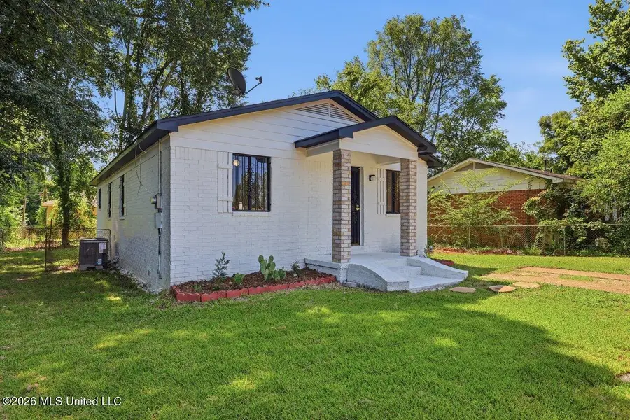 510 Main Street, Canton, MS 39046 - #2