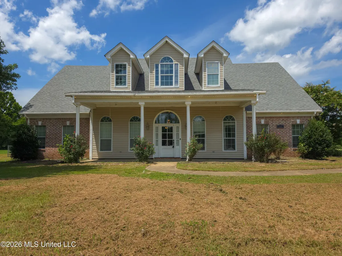 537 Golden Pond Drive, Coldwater, MS 38618 - #1