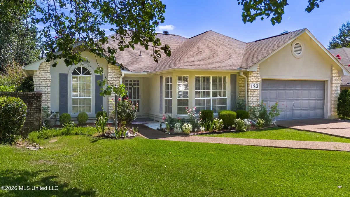 123 Caribbean Cove, Clinton, MS 39056 - #1