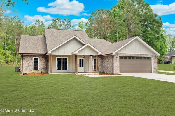 108 Hickory Ridge Drive, Picayune, MS 39466