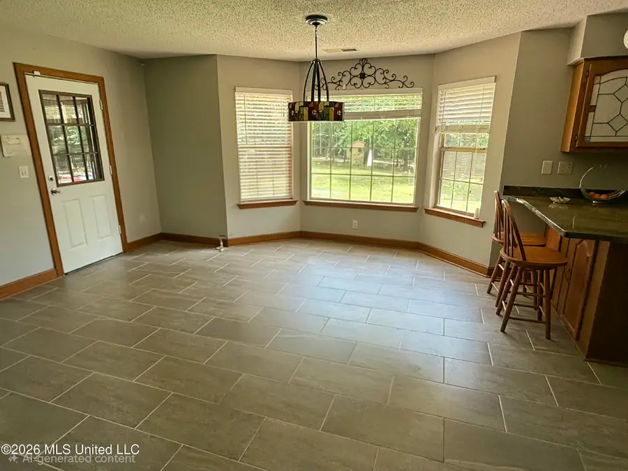 12985 Pine Crest Drive, Olive Branch, MS 38654 - #2