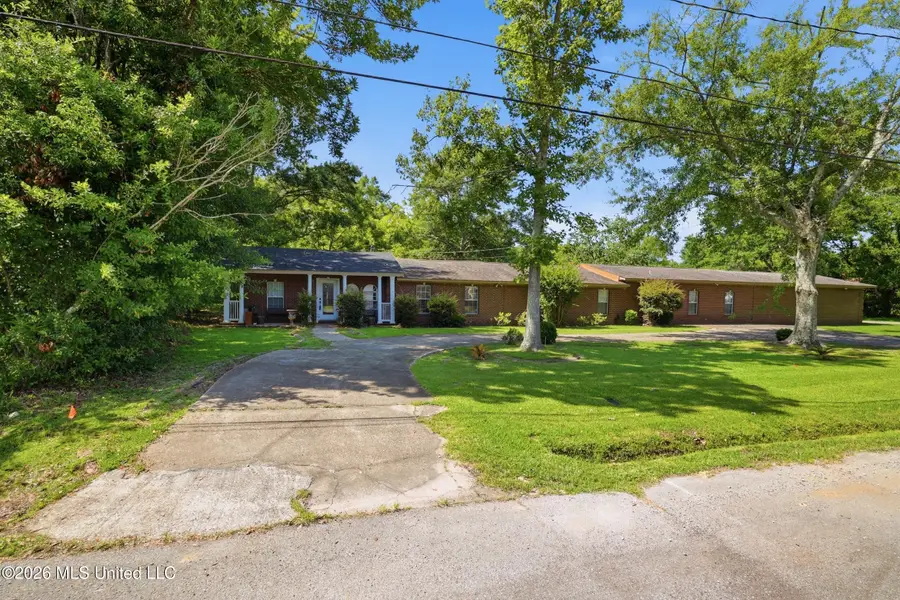 3518 Hemlock Avenue, Moss Point, MS 39563 - #3