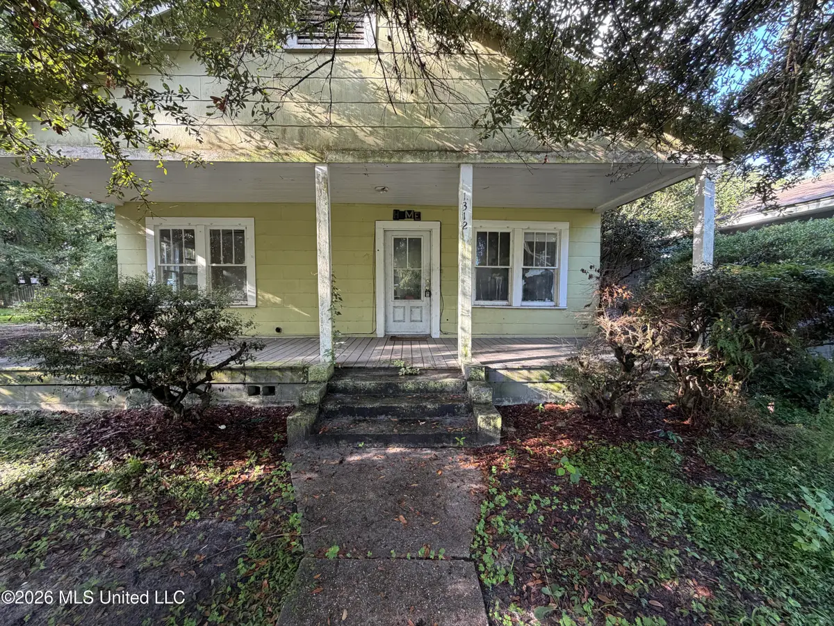 1312 Polk Avenue, Pascagoula, MS 39567 - #1